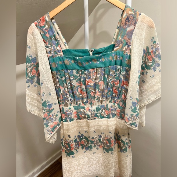 Vintage Hippie 1960's Floral & Lace Print Sleeve Crochet Hem Maxi - Picture 4 of 7